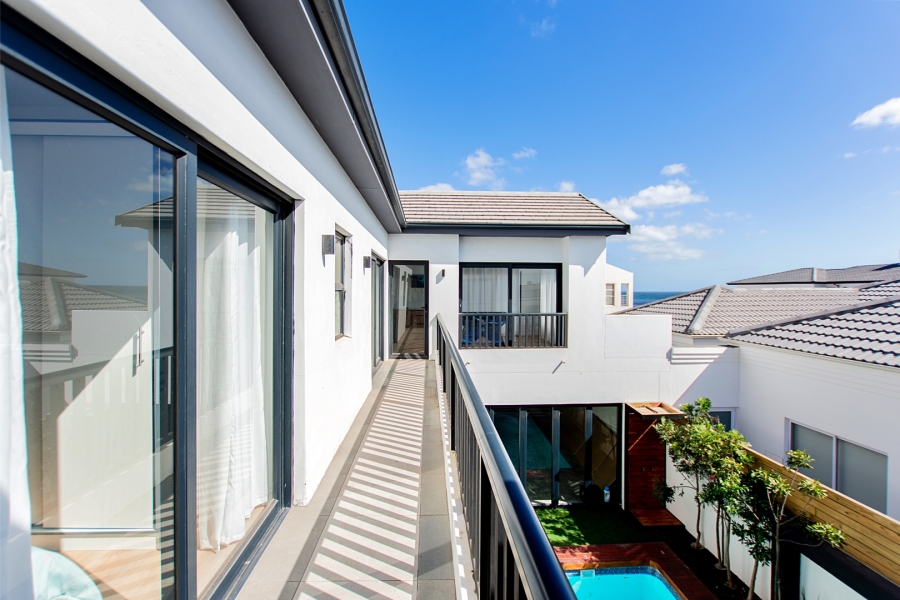 3 Bedroom Property for Sale in Sandy Point Western Cape